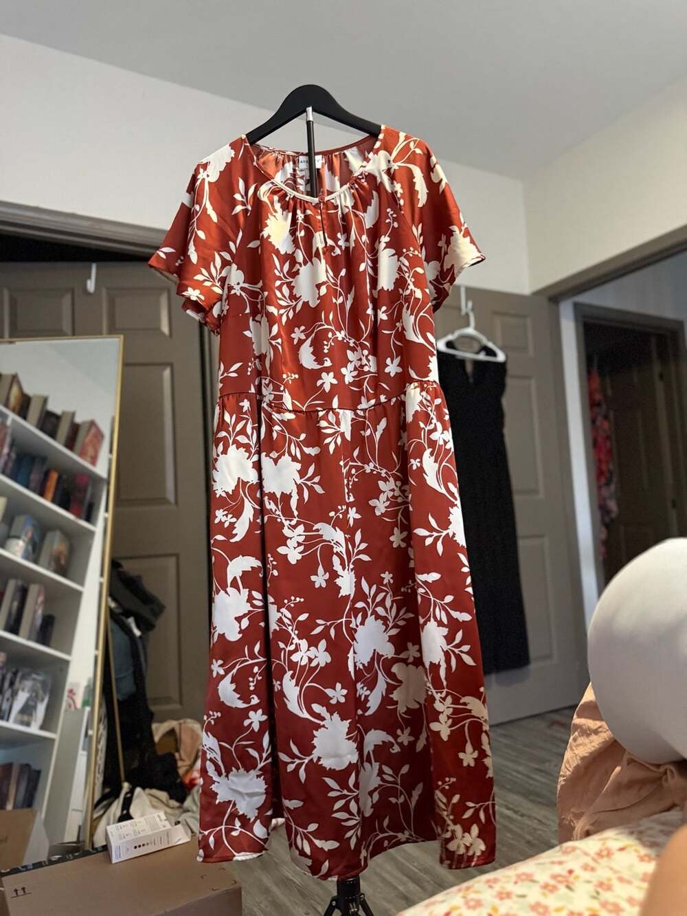 Ava & Viv Midi Dress Size 1X Rust Floral Flutter Sleeve Satin